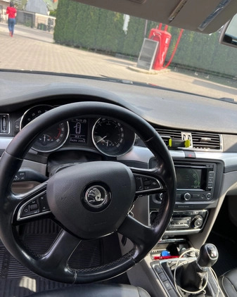 Skoda Superb cena 39000 przebieg: 356951, rok produkcji 2013 z Ząbki małe 232